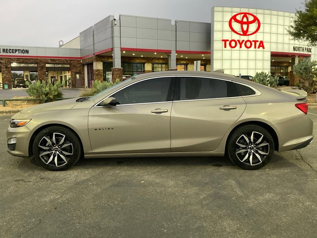 Used 2024 Chevrolet Malibu RS FWD image 8