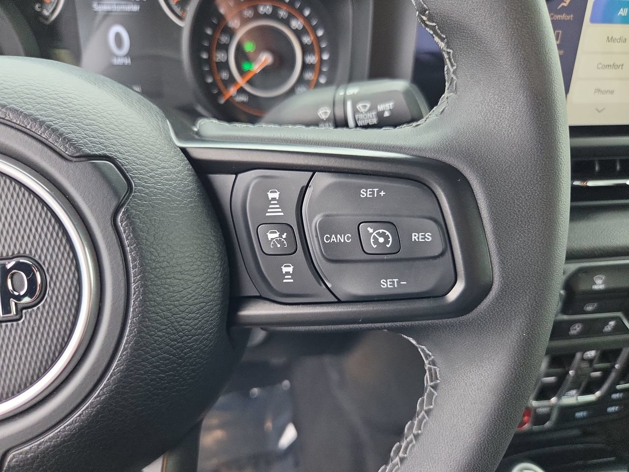 Used 2025 Jeep Wrangler Unlimited Sport AWD/4WD image 27