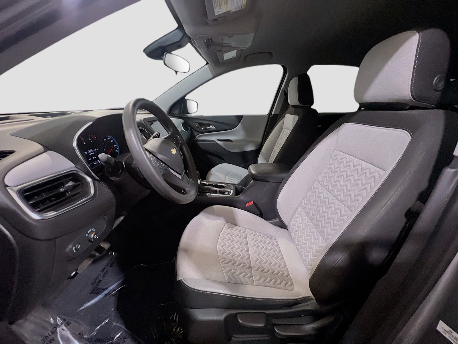 Used 2024 Chevrolet Equinox LS w/ Sport Edition image 14