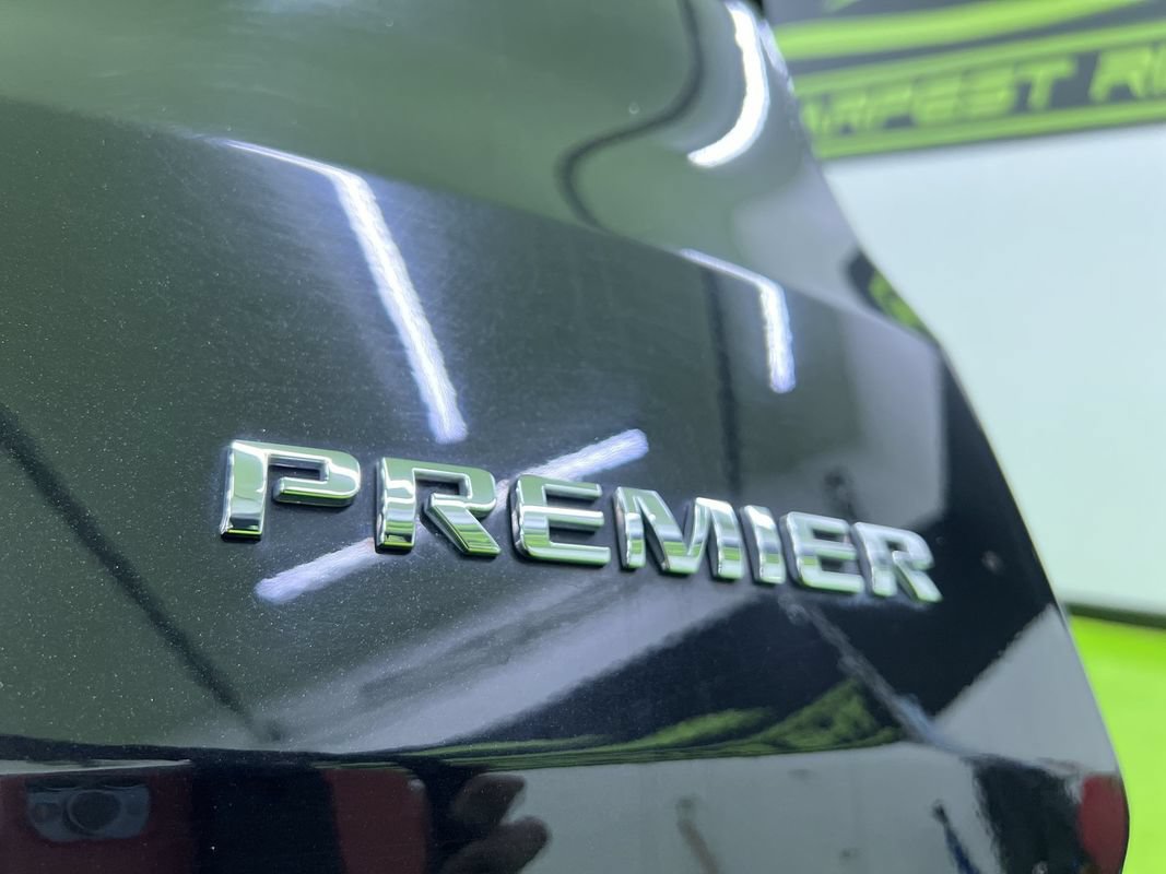 Used 2023 Chevrolet Traverse Premier w/ LPO, 'HIT The Road' Package FWD image 14
