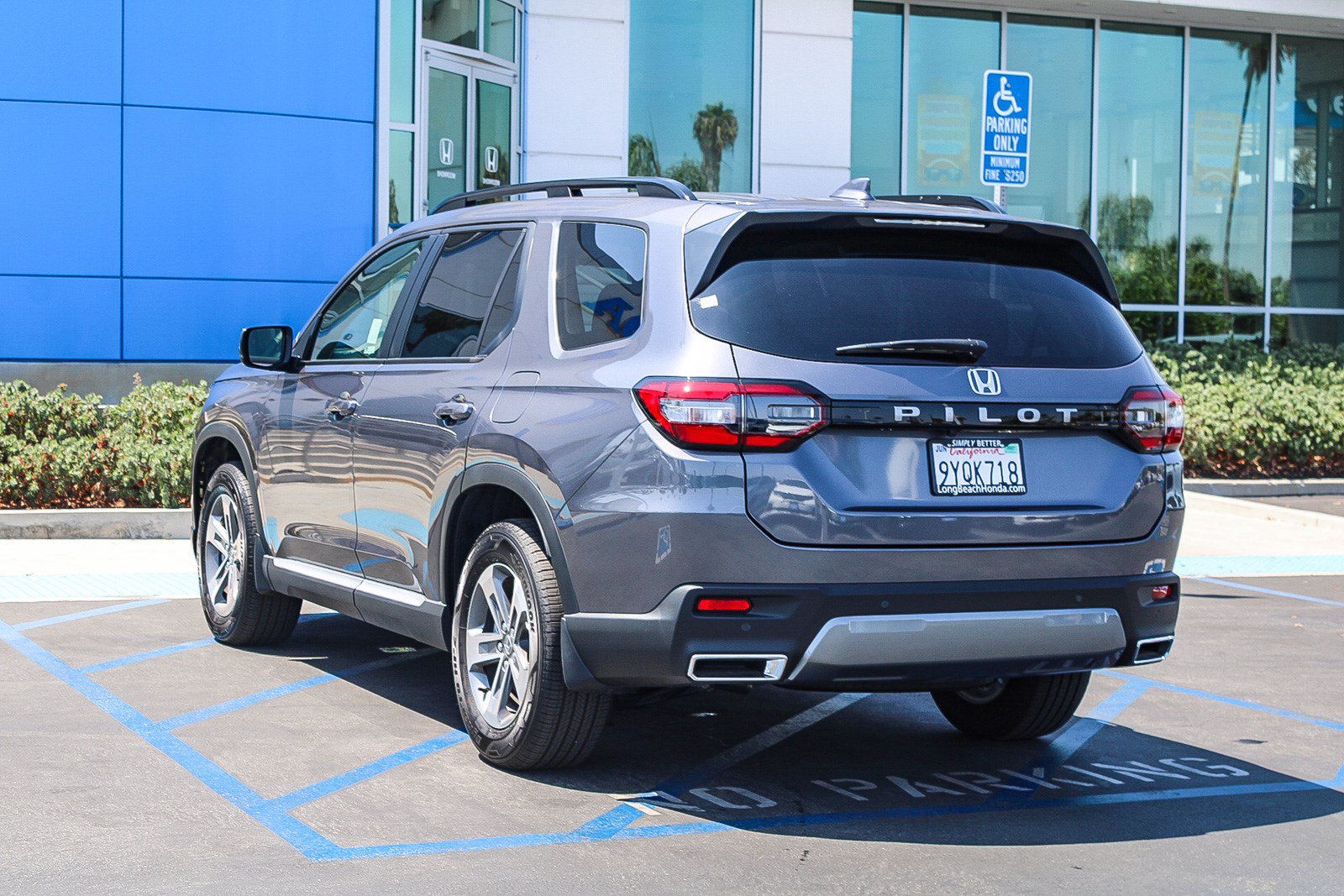 Certified 2026 Honda Pilot EX-L image 9