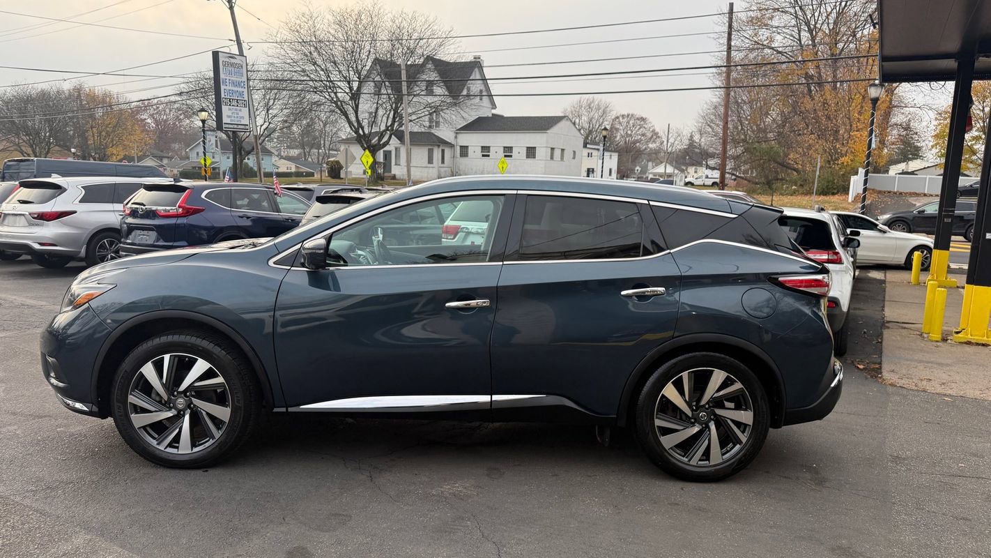 Used 2018 Nissan Murano Platinum image 2