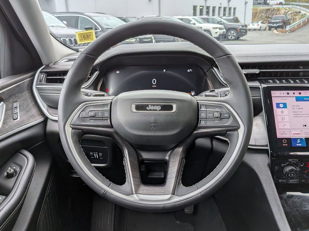 Certified 2023 Jeep Grand Cherokee L Limited AWD/4WD image 15