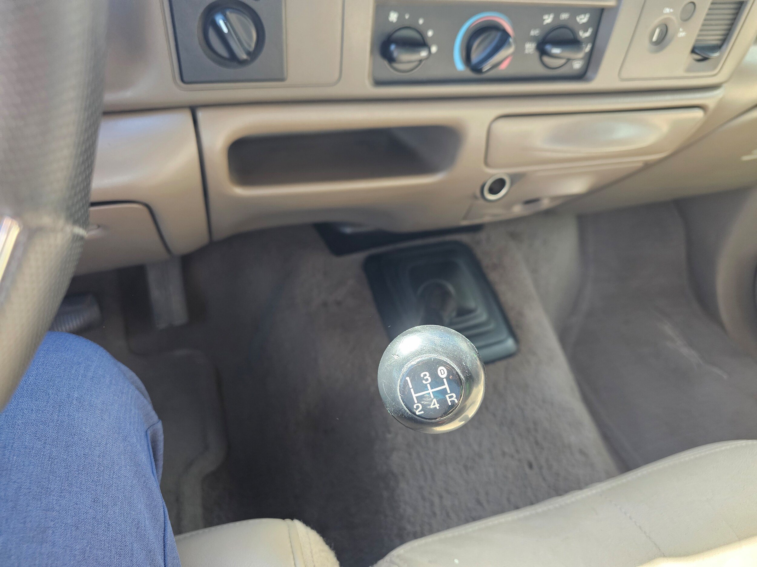 Used 2000 Ford F250 4x4 SuperCab Super Duty image 14