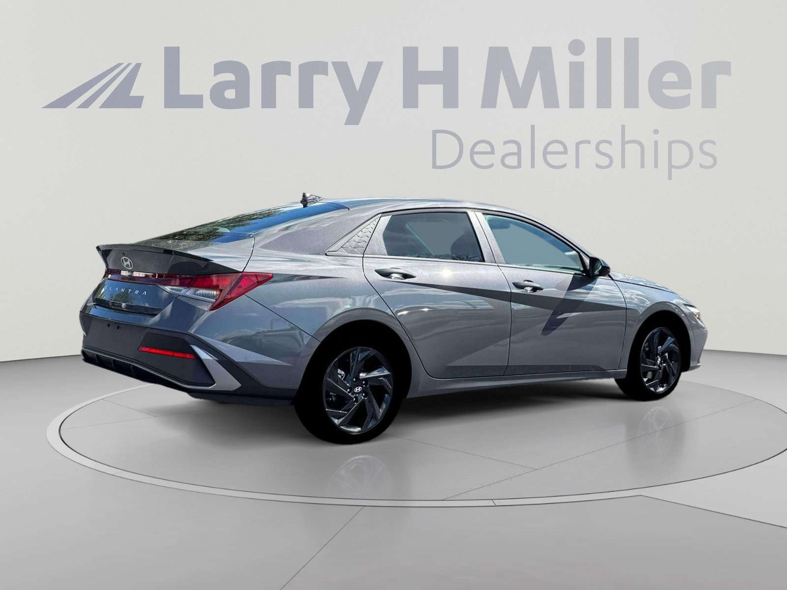 New 2026 Hyundai Elantra SEL Sport FWD image 8