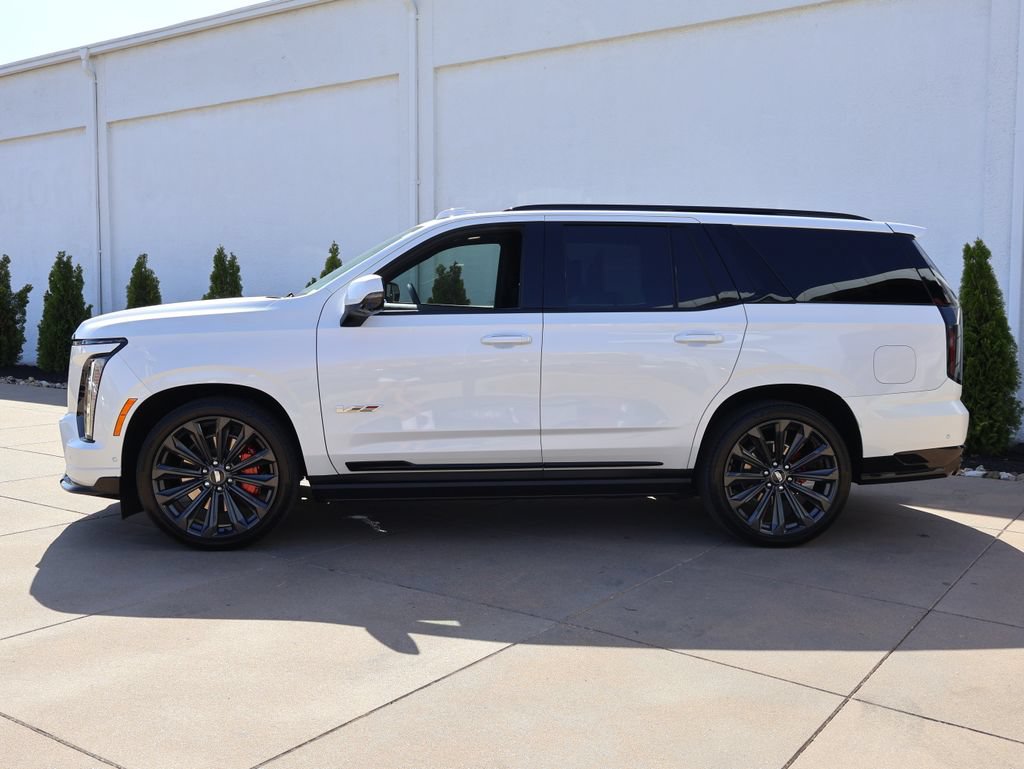 Certified 2025 Cadillac Escalade V AWD/4WD image 3