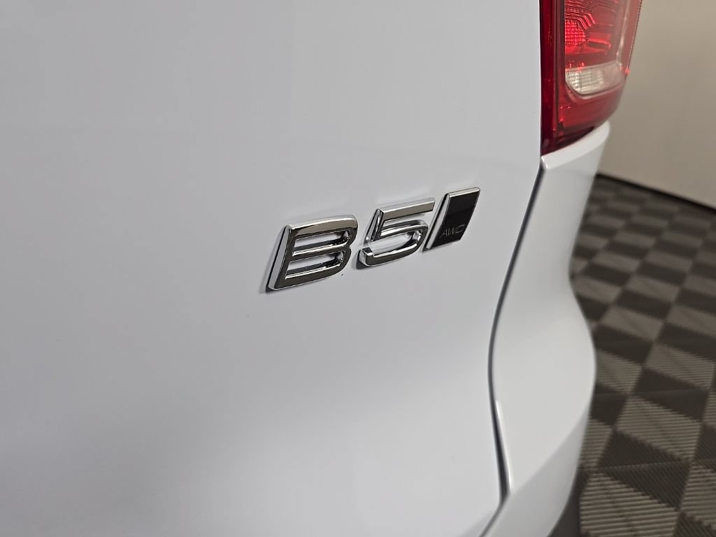 Certified 2026 Volvo XC40 B5 Plus AWD/4WD image 14