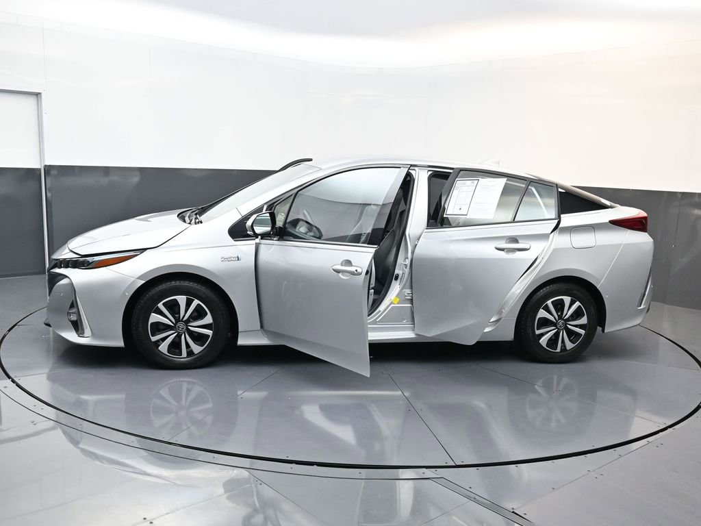 Used 2019 Toyota Prius Prime Advanced image 30