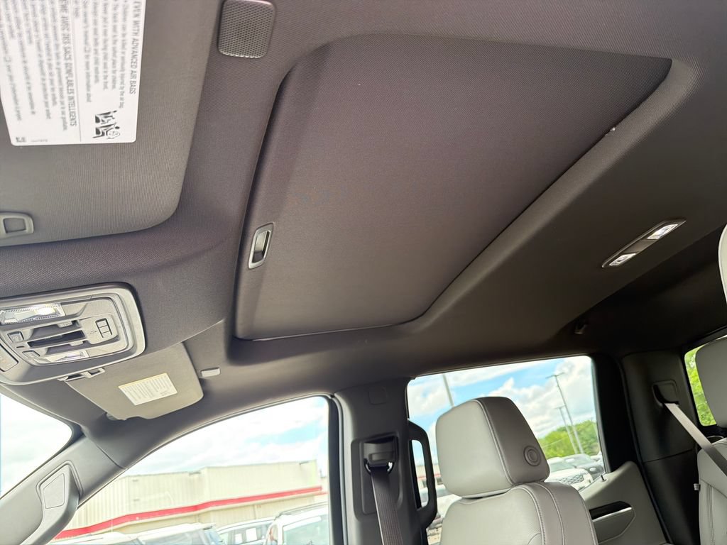 Used 2024 GMC Sierra 1500 SLT AWD/4WD image 24