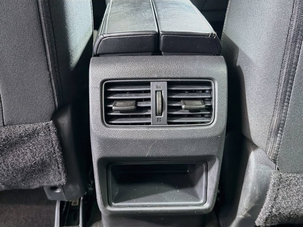 Used 2024 Nissan Rogue S FWD image 24