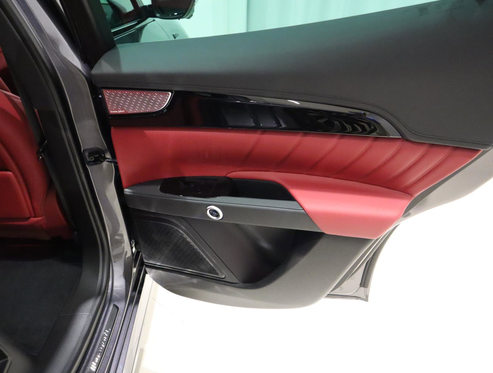 New 2025 Maserati Grecale Modena image 13