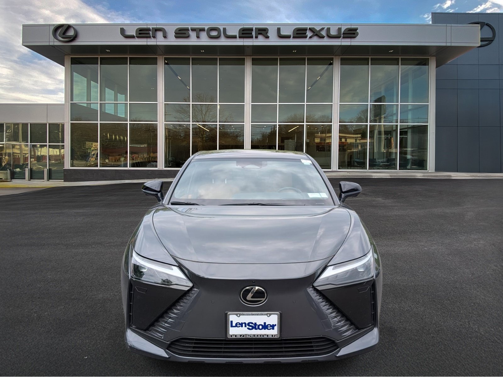 Certified 2023 Lexus RZ 450e Premium w/ Technology Package AWD/4WD image 8