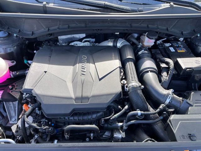 Used 2025 Hyundai Santa Cruz Limited image 6