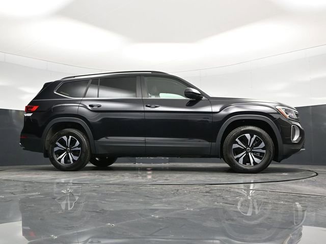Used 2025 Volkswagen Atlas SE image 59