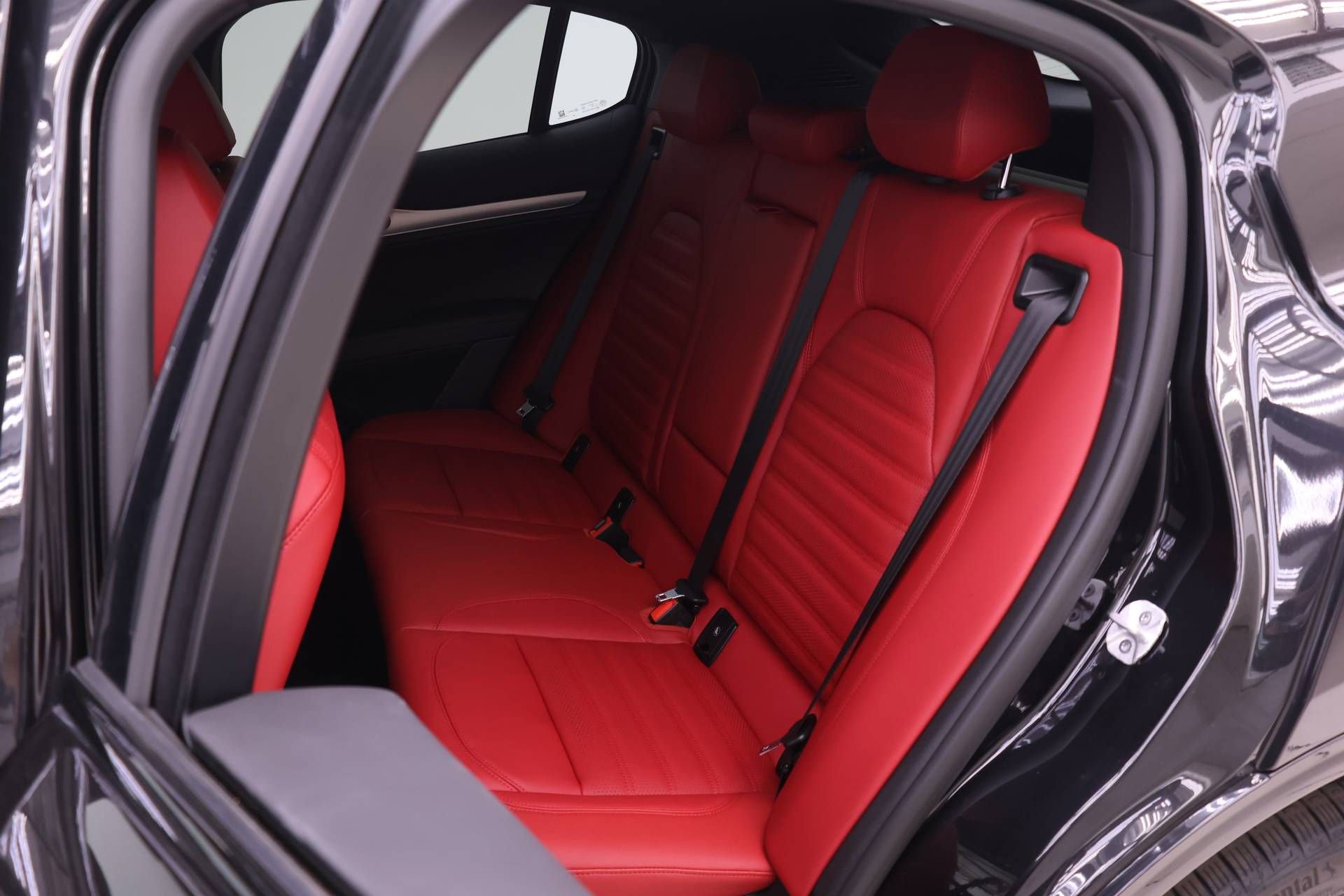 New 2026 Alfa Romeo Stelvio Sprint image 11