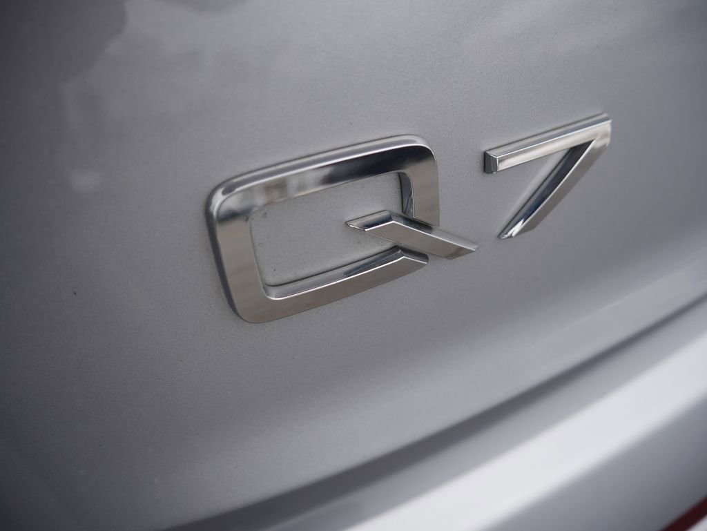 Certified 2022 Audi Q7 2.0T Premium w/ Convenience Package image 9