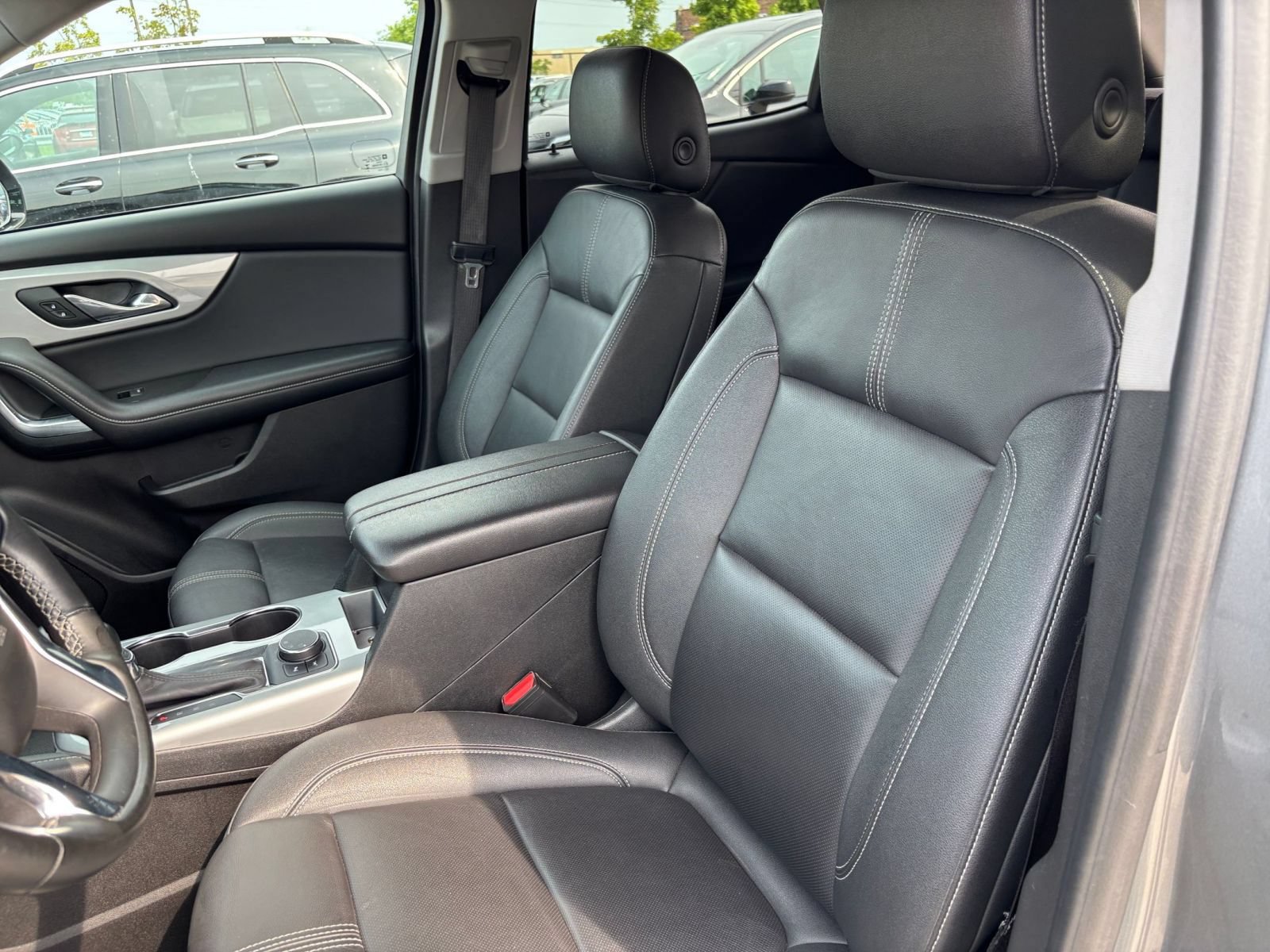 Used 2024 Chevrolet Blazer LT FWD image 34