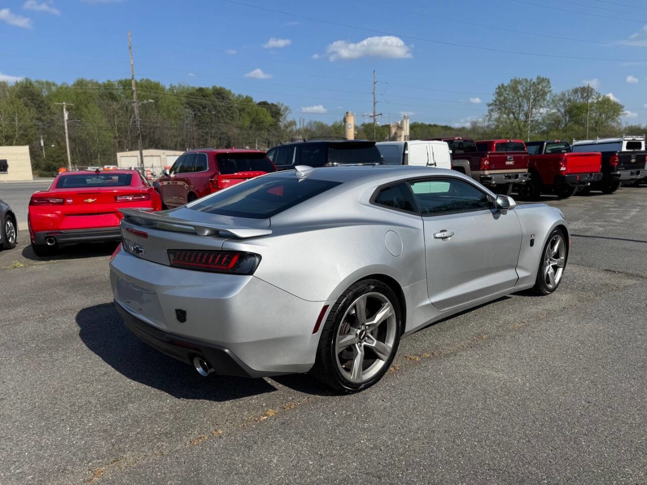 Used 2017 Chevrolet Camaro SS RWD image 5