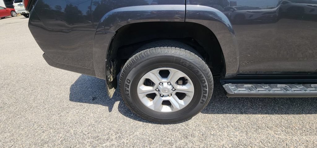 Certified 2023 Toyota 4Runner SR5 AWD/4WD image 8