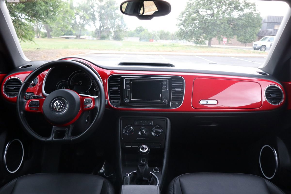 Used 2016 Volkswagen Beetle 1.8T SE image 16