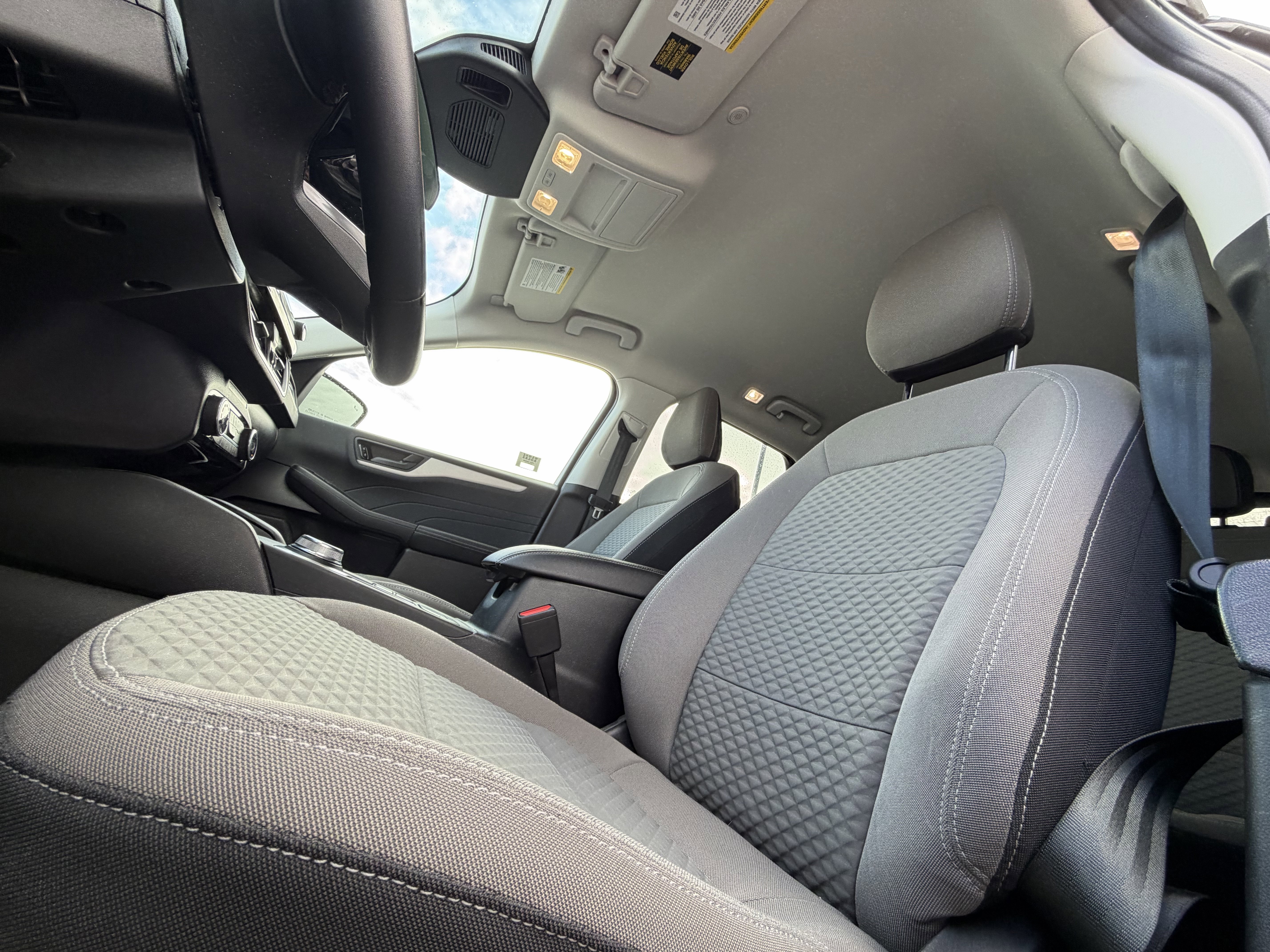 Used 2022 Ford Escape SE w/ Cold Weather Package image 23