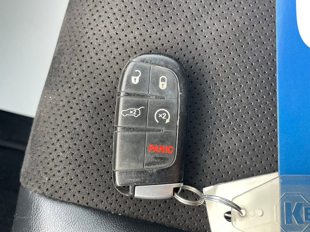 Used 2021 Jeep Grand Cherokee Laredo X image 33