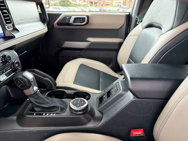 Used 2023 Ford Bronco Wildtrak image 26