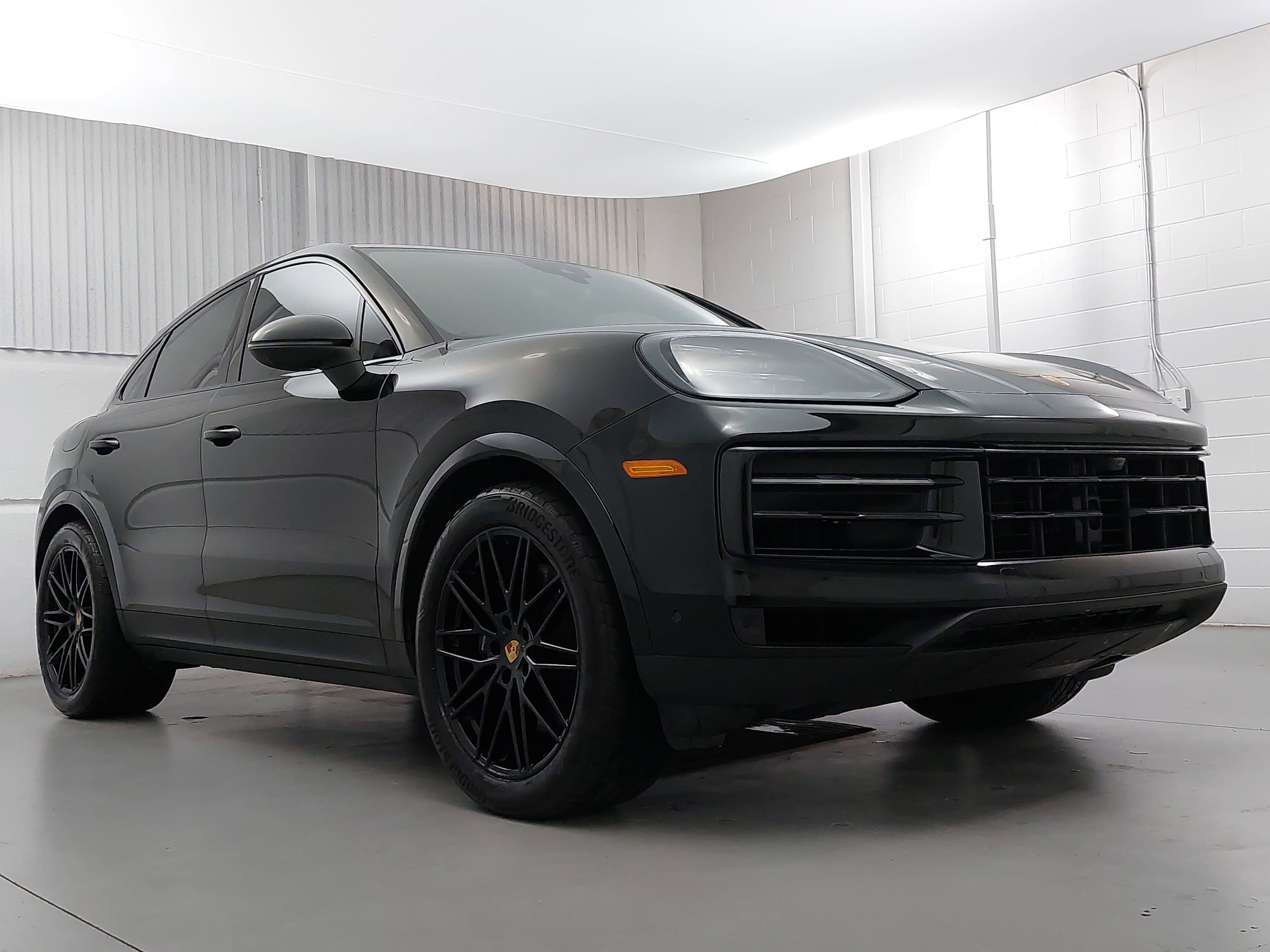 Certified 2024 Porsche Cayenne Coupe AWD/4WD image 9