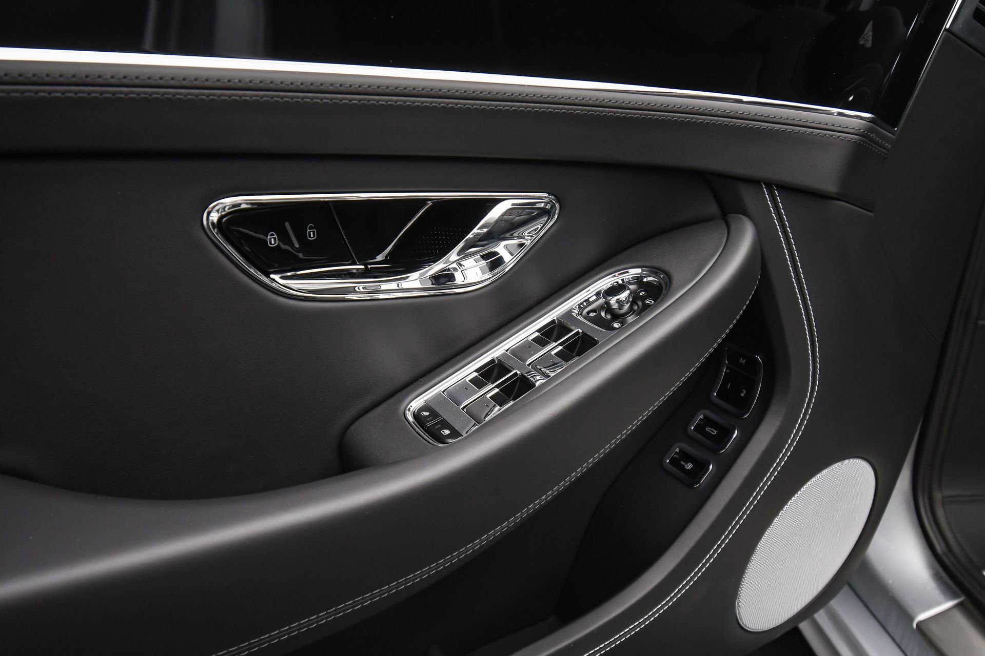 New 2026 Bentley Continental GTC image 39