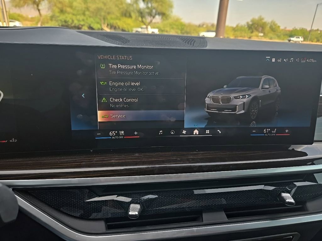 Certified 2024 BMW X5 xDrive40i w/ Premium Package image 10