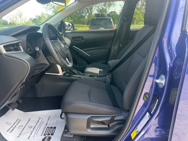 Certified 2023 Toyota Corolla Cross LE w/ Moonroof Package AWD/4WD image 19
