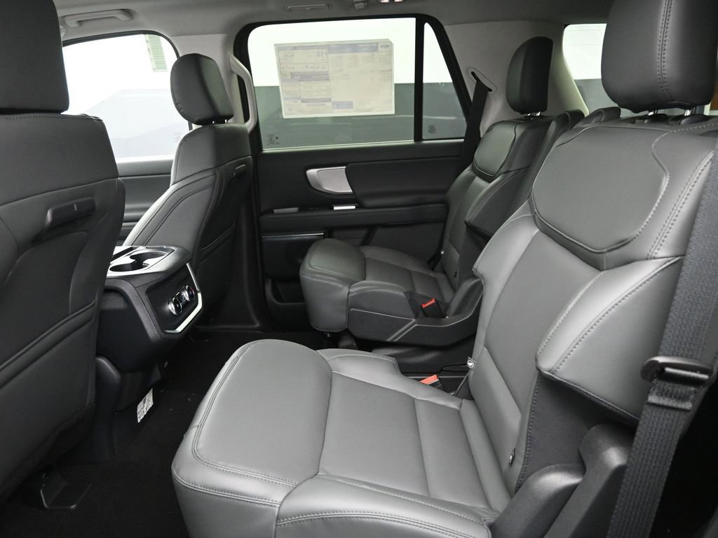 New 2026 Ford Expedition Active image 20