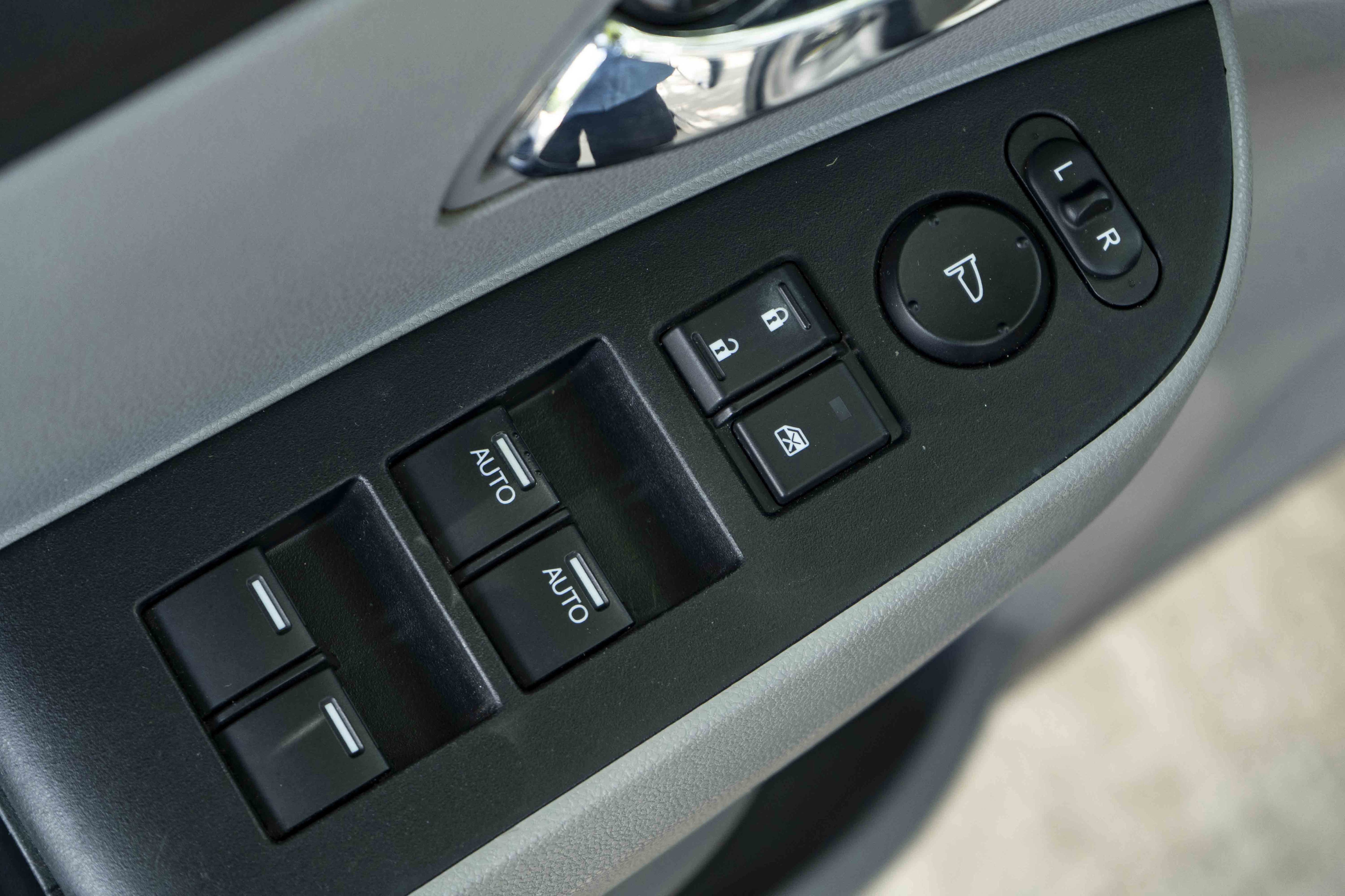 Used 2016 Honda Odyssey LX image 34