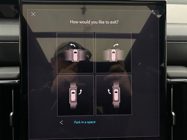 New 2026 GMC Yukon XL Denali w/ Denali Reserve Package image 32