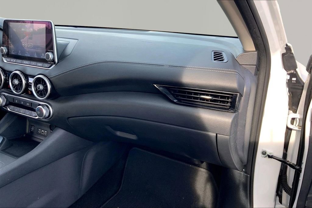 Used 2024 Nissan Sentra SV image 17