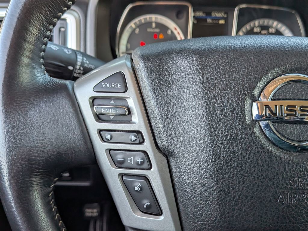 Used 2019 Nissan Titan PRO-4X w/ Pro-4x Convenience Package image 19