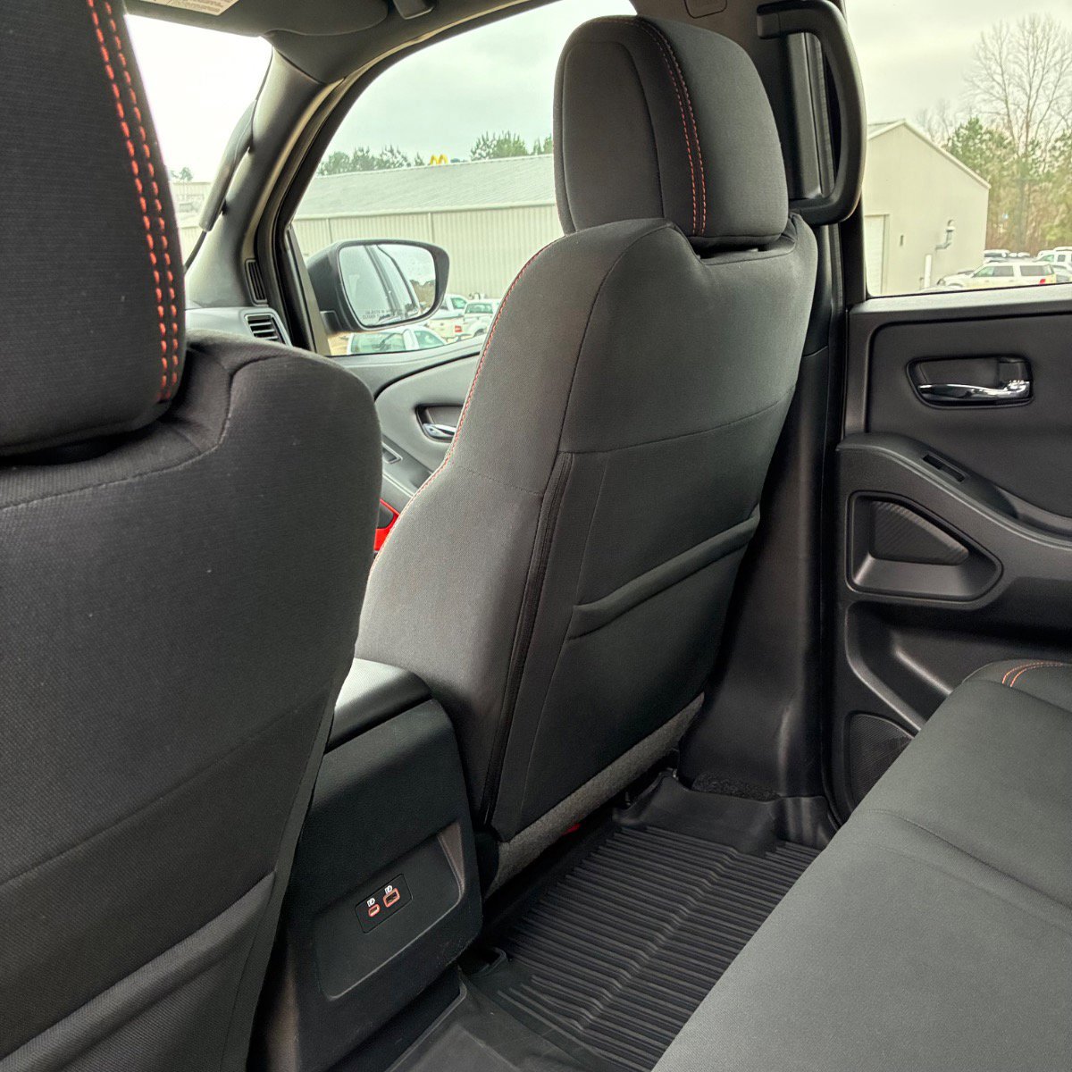 Used 2022 Nissan Frontier PRO-4X w/ Off-Road Protection Package image 14