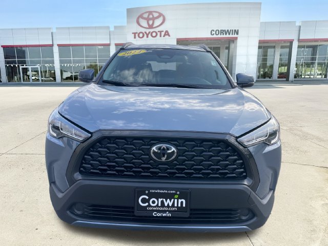 Used 2024 Toyota Corolla Cross LE AWD/4WD image 8