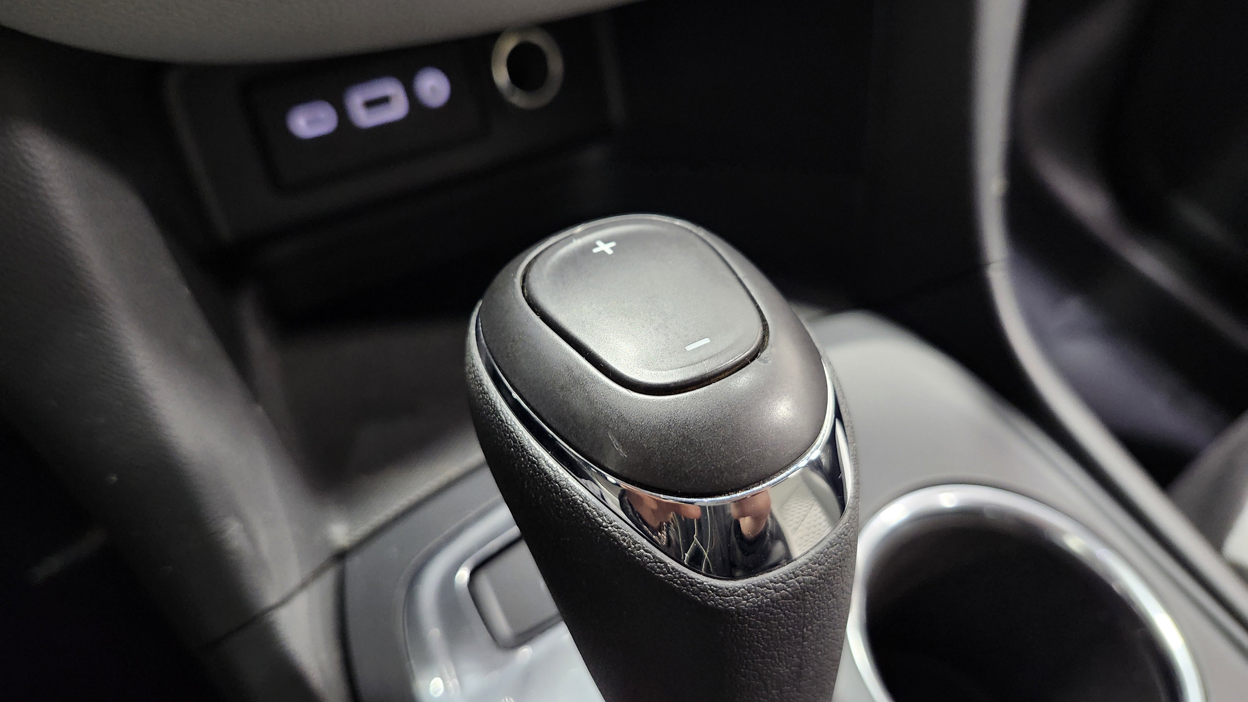 Used 2019 Chevrolet Equinox LS w/ LS Convenience Package image 9