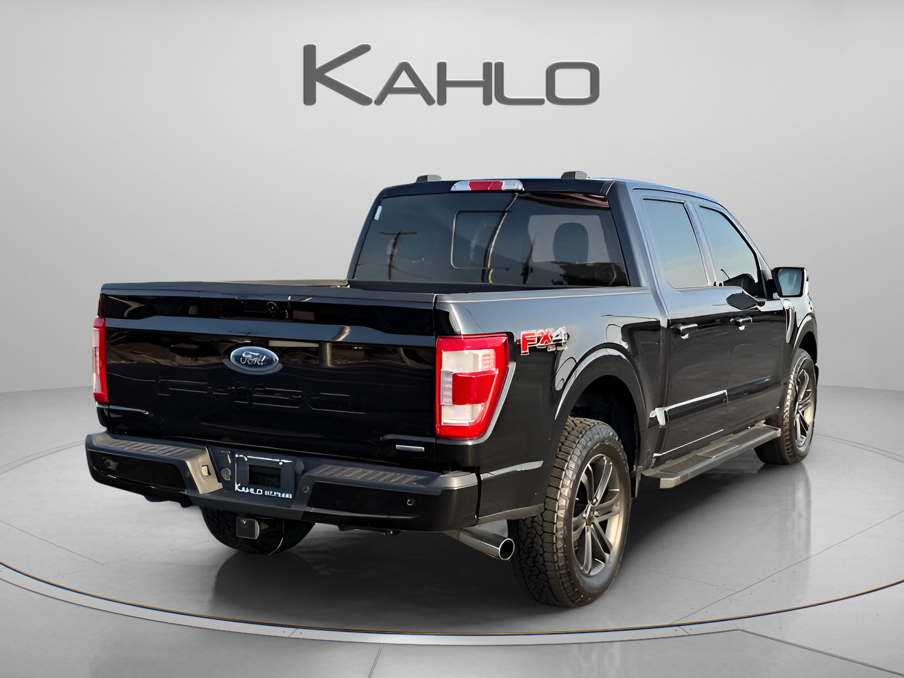 Used 2021 Ford F150 Lariat w/ Equipment Group 502A High AWD/4WD image 4