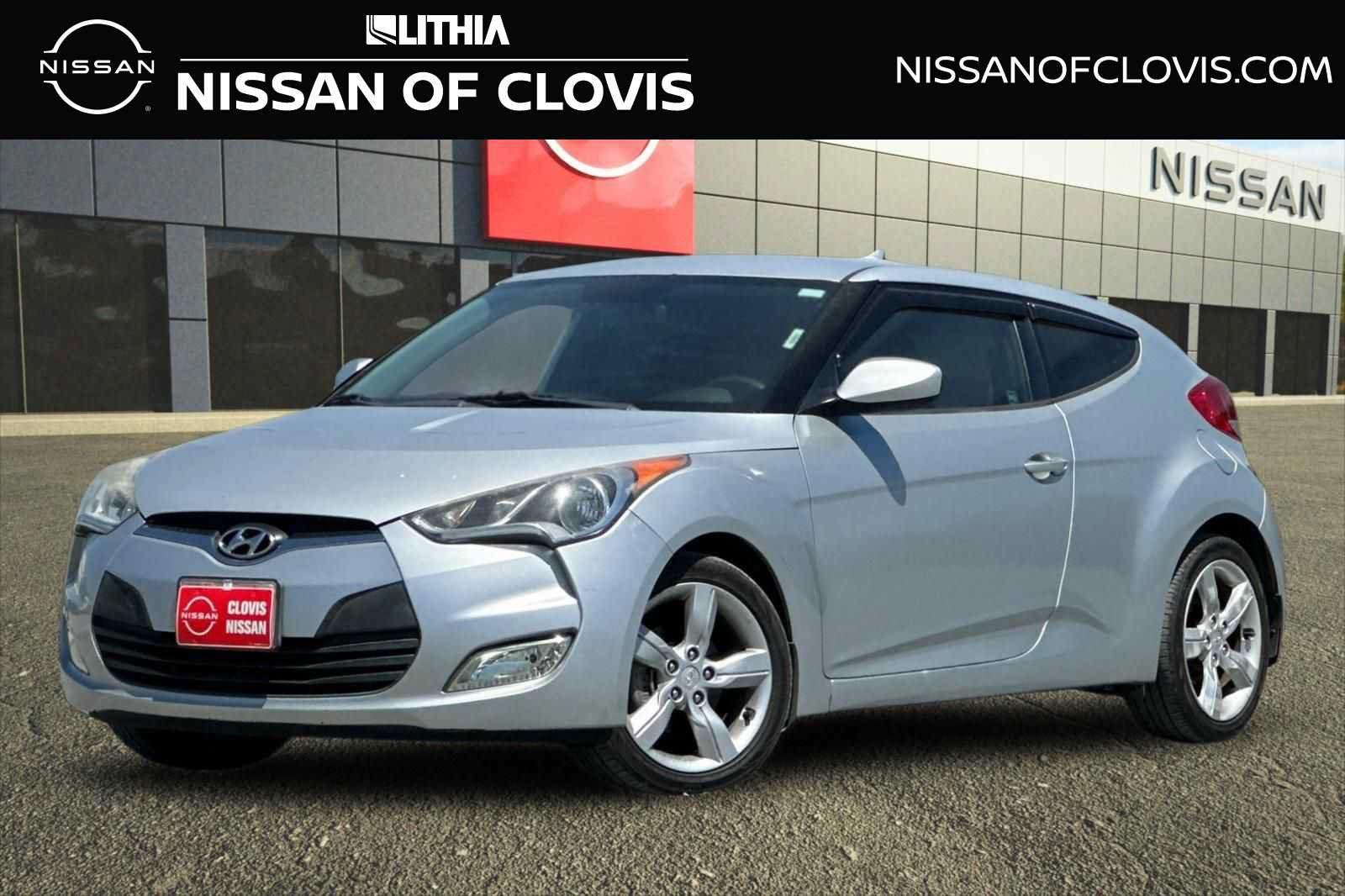 Used 2015 Hyundai Veloster FWD video 1