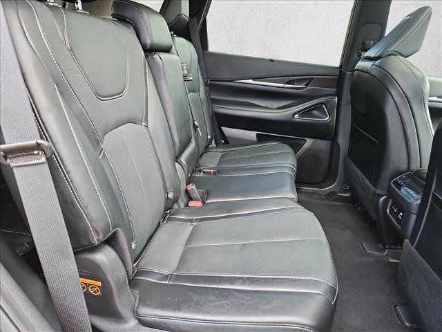 Used 2022 INFINITI QX60 Sensory w/ Cargo Package FWD image 23