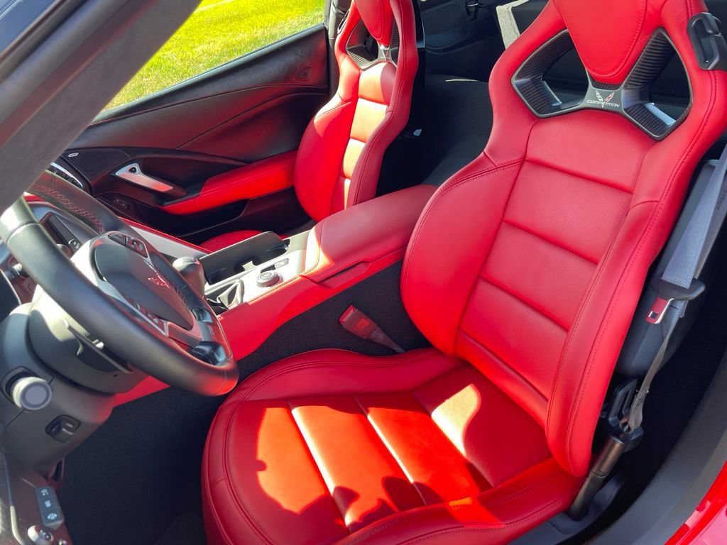 Used 2015 Chevrolet Corvette Z06 w/ 3LZ Preferred Equipment Group RWD image 11