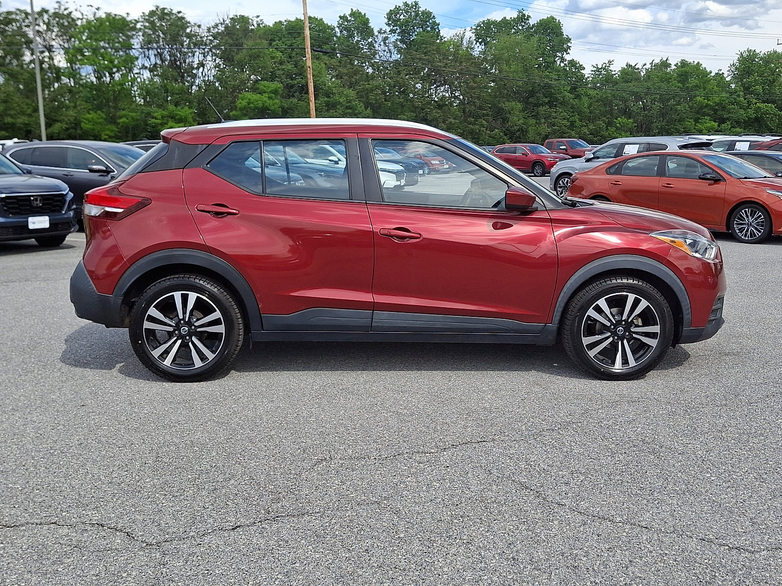 Used 2020 Nissan Kicks SV FWD image 7