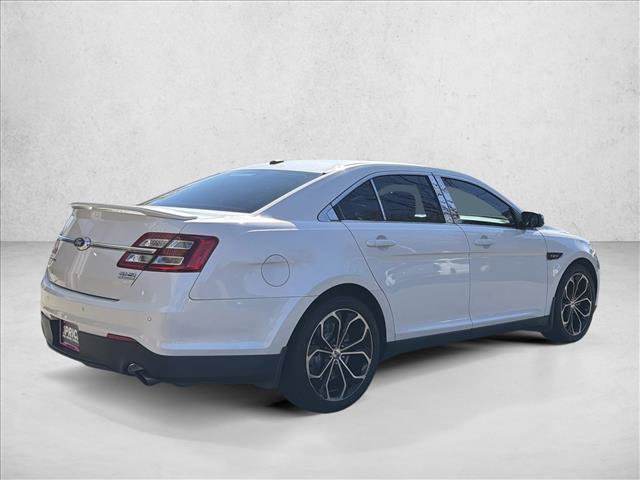 Used 2018 Ford Taurus SHO image 5