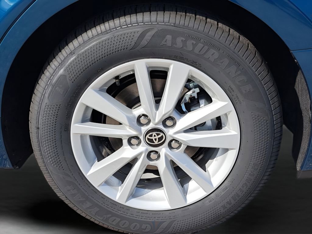 Certified 2026 Toyota Camry LE image 5