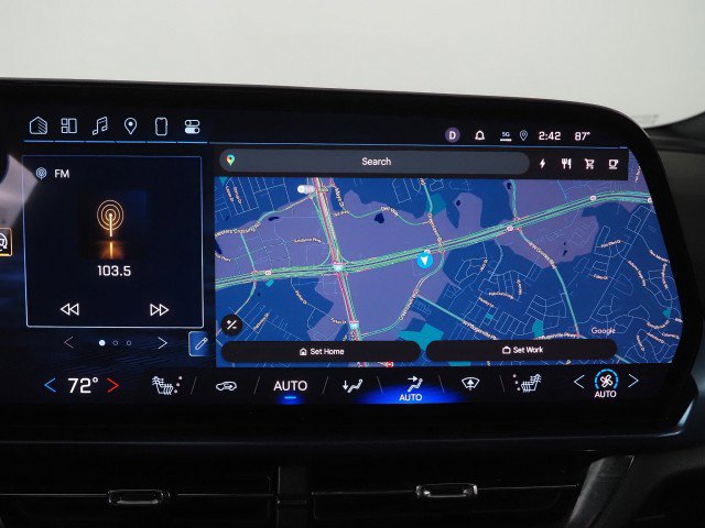 Used 2024 Chevrolet Equinox EV LT w/ LPO, Blackout Package image 33