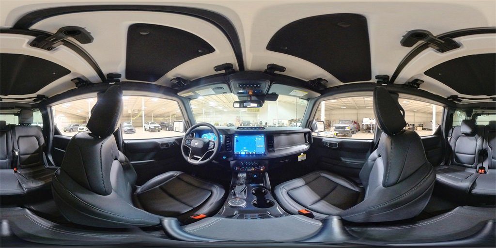 New 2025 Ford Bronco Badlands image 14