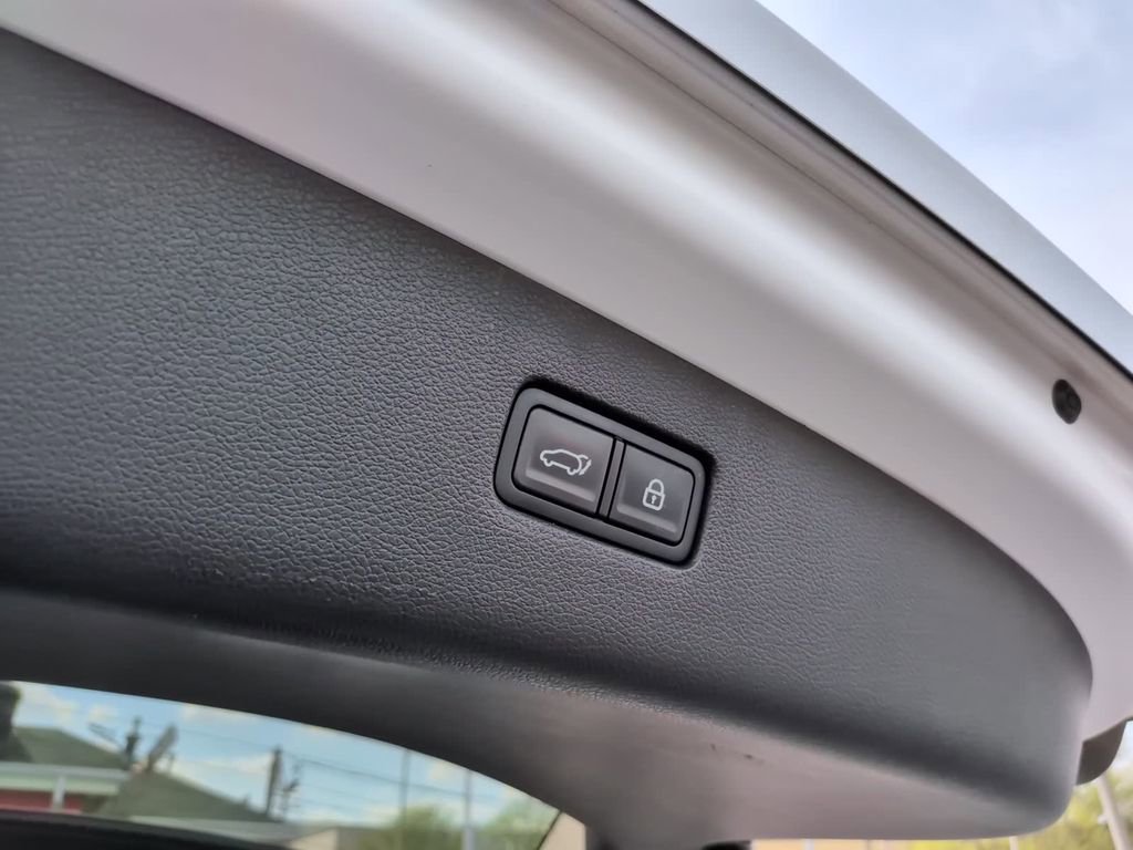 Used 2021 Genesis GV80 3.5T AWD/4WD image 18