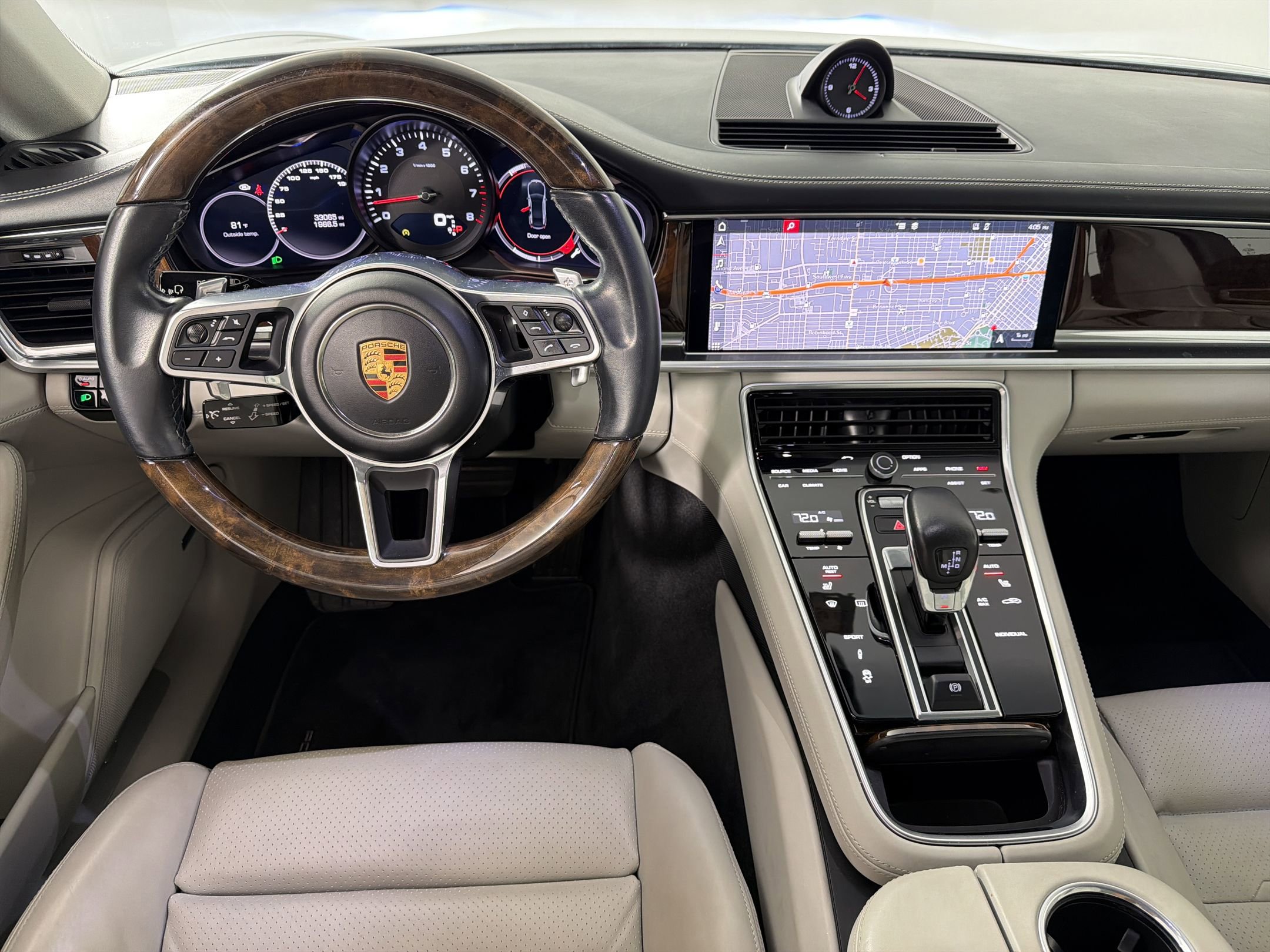 Certified 2018 Porsche Panamera image 27